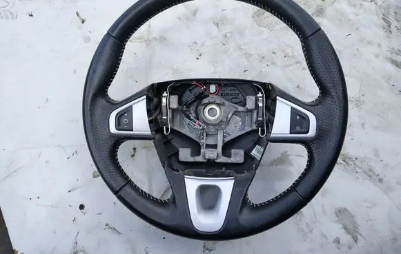 Renault Fluence Steering wheel 484002391R