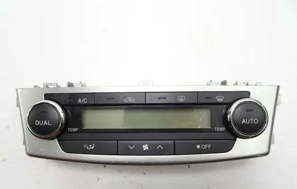 Toyota Avensis T270 Climate control unit asdc