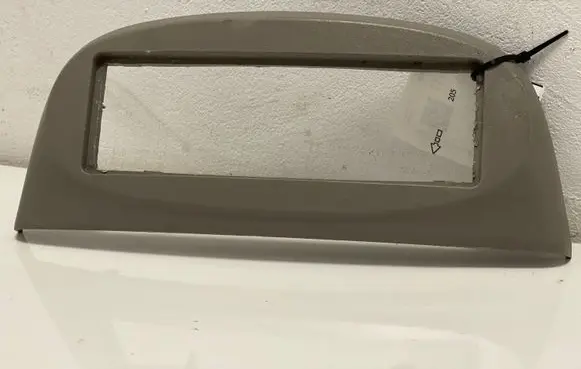 Radio/GPS head unit trim