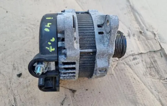 Hyundai i40 Generator/alternator 373002A900