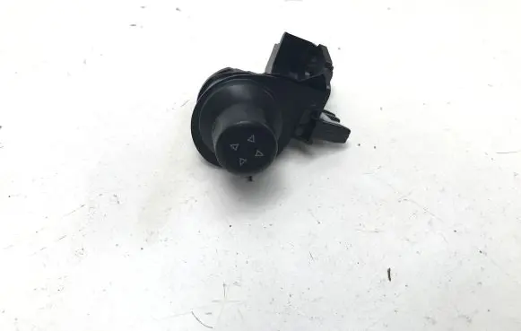 Mazda CX-60 Steering wheel adjustment switch 2L02