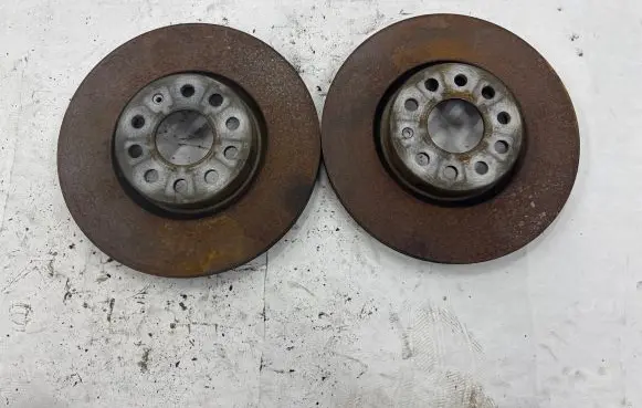 Volkswagen PASSAT CC Front brake disc