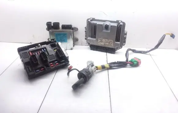 Citroen C2 Engine ECU kit and lock set 9650618380 9658556880