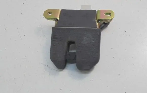Volkswagen Bora Tailgate/trunk/boot lock/catch/latch 1J5827505E