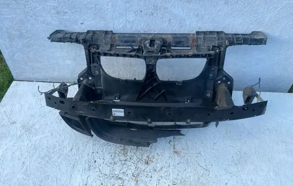 BMW 1 E81 E87 Radiator support slam panel bracket 705845022 TS7058450221