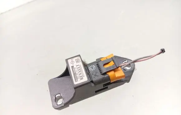 Renault Scenic I Airbag deployment crash/impact sensor 550895400 8200082994 8200082994A