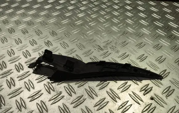 Renault Arkana Wiper trim 668637435R