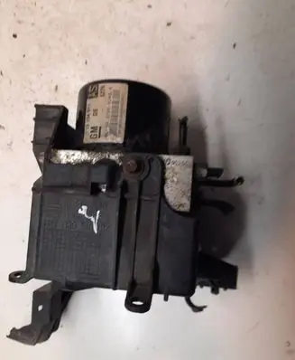Opel Zafira B ABS Pump 13234911 10020602484
