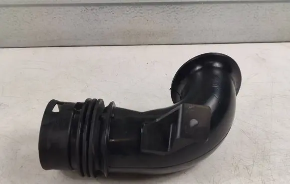 Peugeot 3008 I Air intake duct part 9682360380