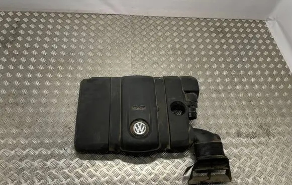 Engine cover (trim)