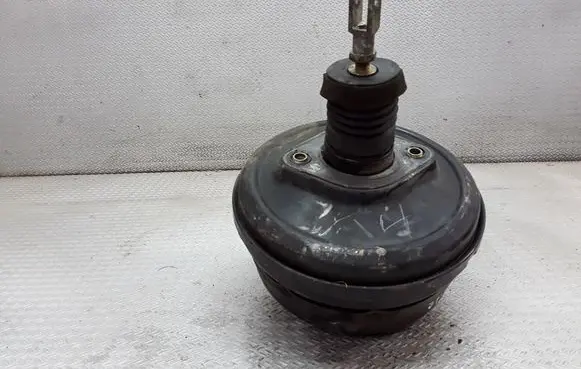 Audi A8 S8 D2 4D Brake booster 4D0612105A