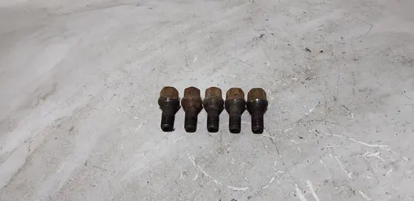 Opel Vectra C Nuts/bolts 