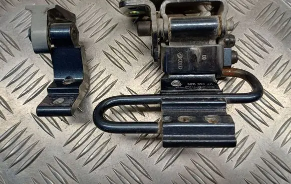 Audi A6 S6 C6 4F Rear door hinge set 8E0833411