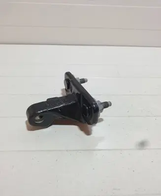 Mercedes-Benz E W213 Front door lower hinge 2006X253 81F00R