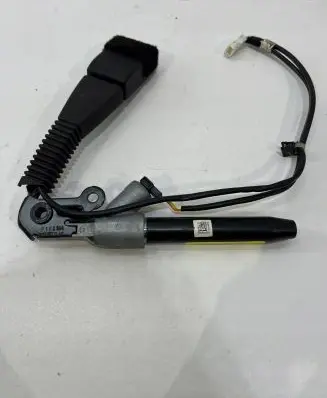 BMW X6 E71 Front seatbelt buckle