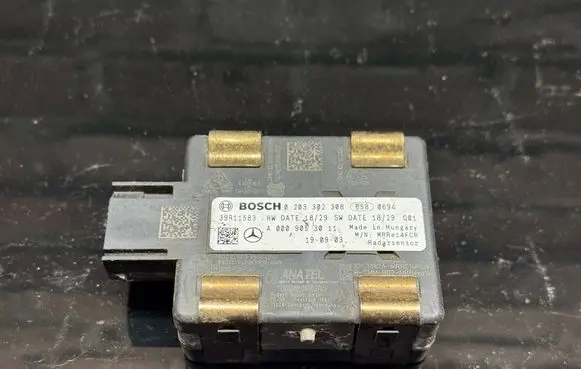Mercedes-Benz B W247 Distronic sensor radar 0203302308 39R11583 A0009053011