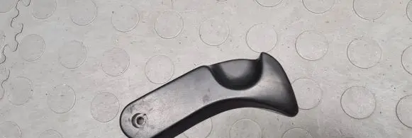 BMW 5 E39 Engine bonnet (hood) release handle 8226621