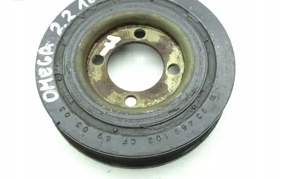 Opel Frontera B Crankshaft pulley 90469102