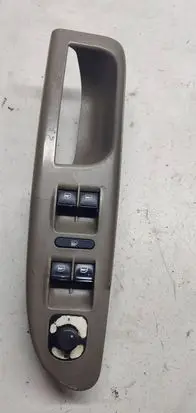 Volkswagen PASSAT B6 Front door window switch trim 3c1867171