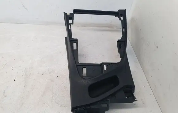 Toyota Auris E180 Other center console (tunnel) element 5883402010
