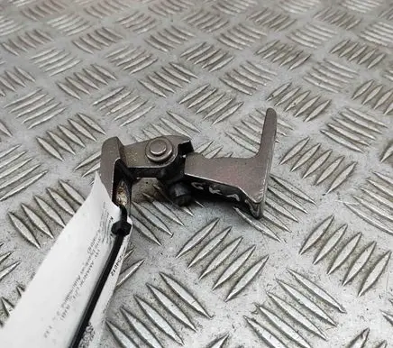 Volkswagen Amarok Rear door lower hinge 8K0831401A