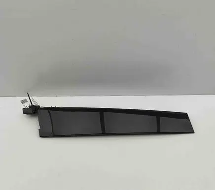 Front door glass trim molding