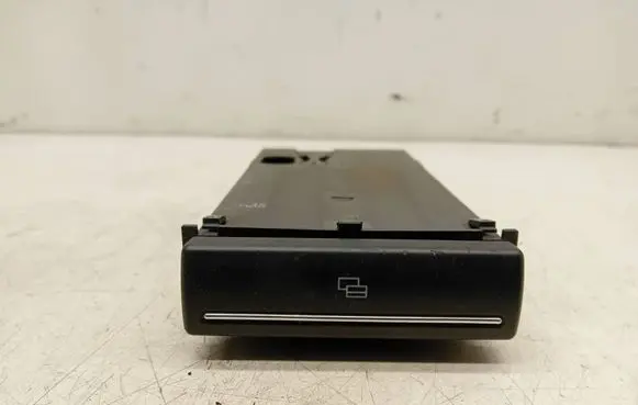 Audi A3 S3 A3 Sportback 8P Dashboard storage box/compartment 8P0941561