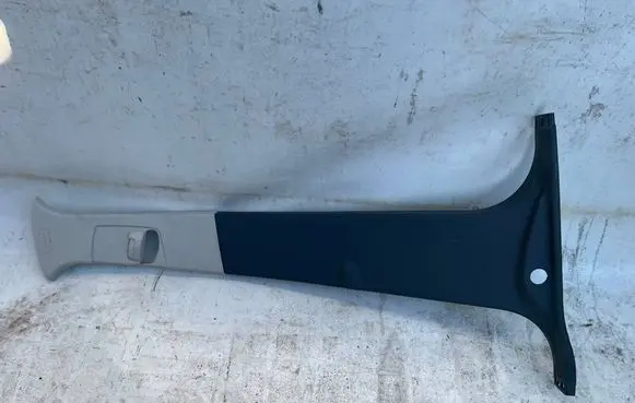 Ford Grand C-MAX (B) pillar trim (bottom) AM51U243W06BDW AM51R24582AHW