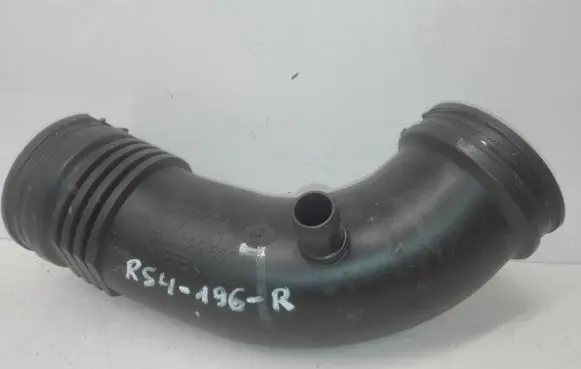 Audi RS4 Air intake duct part 8T0129600