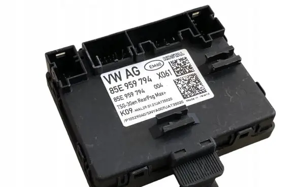 Audi A4 S4 B8 8K Door control unit/module 85E959794