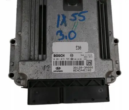 Hyundai ix 55 Engine control unit/module 0281015765