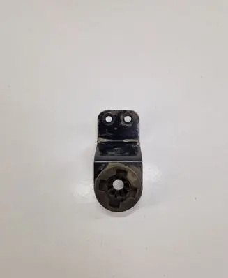 Radiator mount bracket