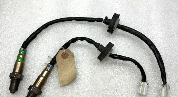 Mitsubishi Colt Lambda probe sensor MR985039 MN128424