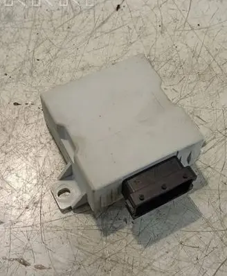 Toyota Avensis T250 Window wiper relay 150696