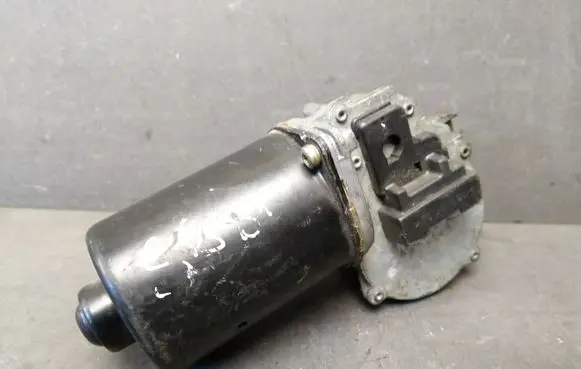 Audi A6 S6 C5 4B Wiper motor 4B7955113