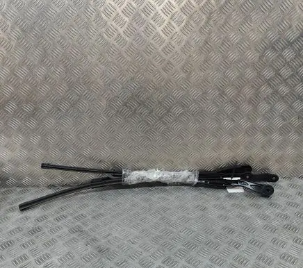Mercedes-Benz C W206 Windshield/front glass wiper blade A2068202001 A2068202201