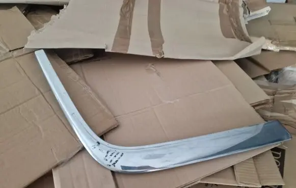Mercedes-Benz E AMG W210 Front bumper splitter molding 2108800636