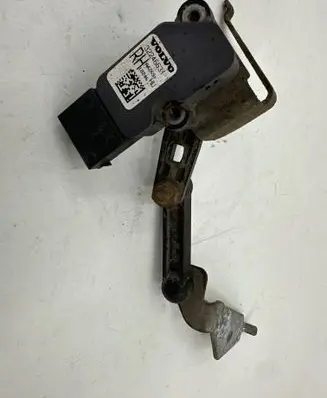 Volvo S90, V90 Rear air suspension level height sensor 32246631 31406563 18246