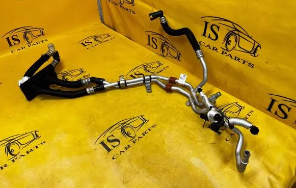 Ford Explorer VI Engine coolant pipe/hose L1M318C266CAD L1M318K579FAF