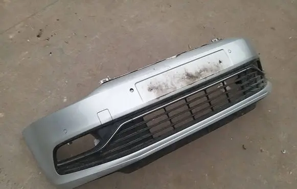 Volkswagen Polo V 6R Front bumper LA7W