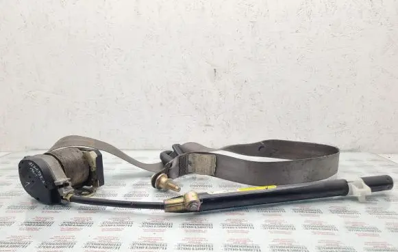Seat Alhambra (Mk1) Front seatbelt 7M0857705C