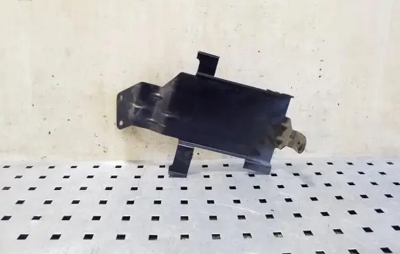 Porsche Cayenne (92A) Engine control unit holder 7P0907645A