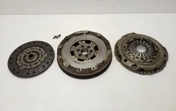 Opel Insignia A Clutch set kit 9223223 55587528 55599020