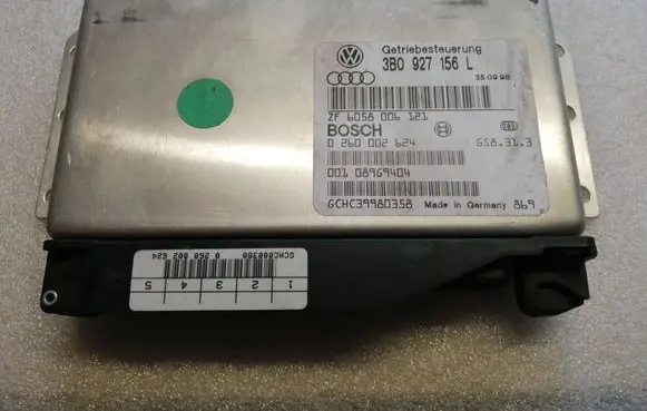 Volkswagen PASSAT B5 Gearbox control unit/module 3B0927156L 0260002624 081694