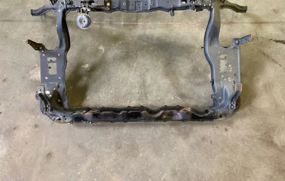 Renault Koleos I Radiator support slam panel