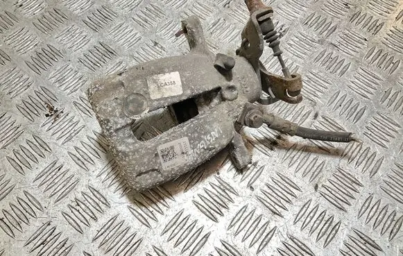 Opel Insignia A Rear brake caliper