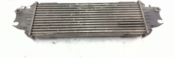 Opel Vivaro Intercooler radiator