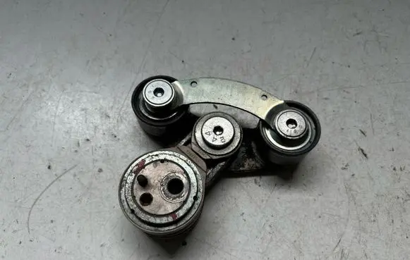 Peugeot 3008 I Generator/alternator belt tensioner 