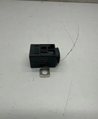 Audi Q7 4L Battery relay fuse 4F0915519