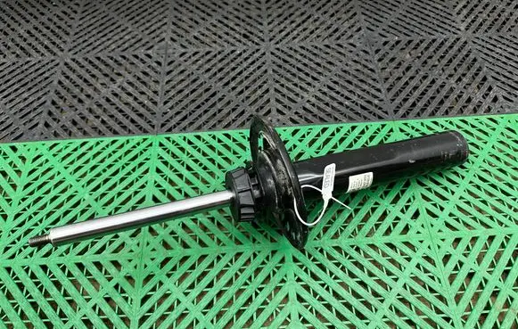 BMW 2 Active Tourer U06 Front shock absorber/damper 6896345